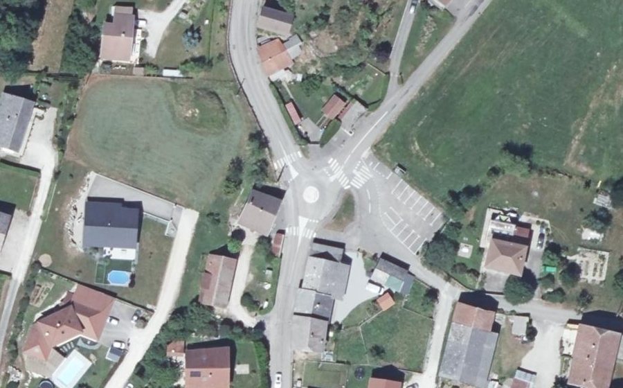 Vue aérienne du Mini-giratoire n°2194928132