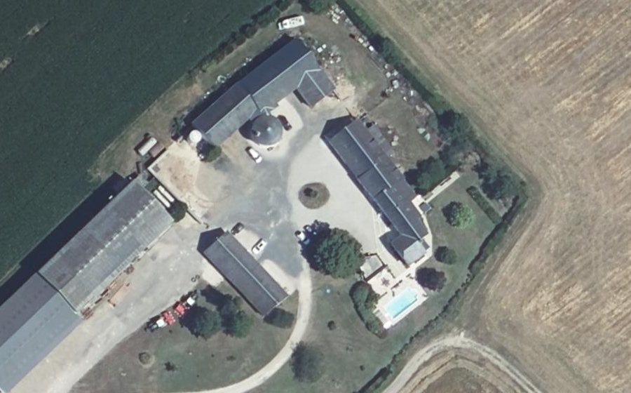 Vue aérienne du Rond-point anonyme n°1022038732
