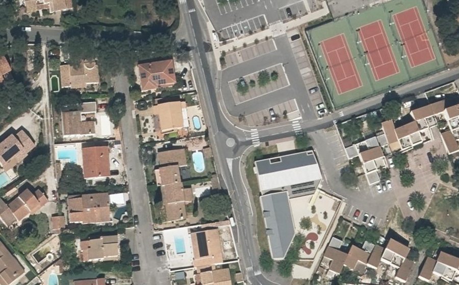 Vue aérienne du Mini-giratoire n°2204892071