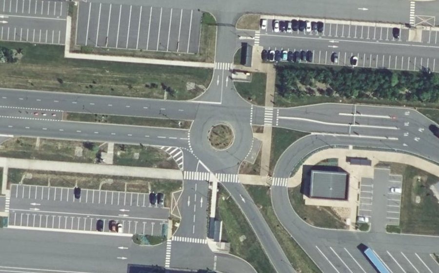 Vue aérienne du Rond-point anonyme n°1022126908