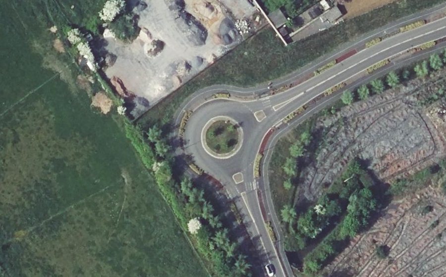 Vue aérienne du Rond-point anonyme n°1022284294