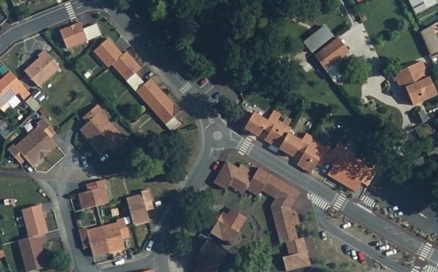 Vue aérienne du Mini-giratoire n°2241461051