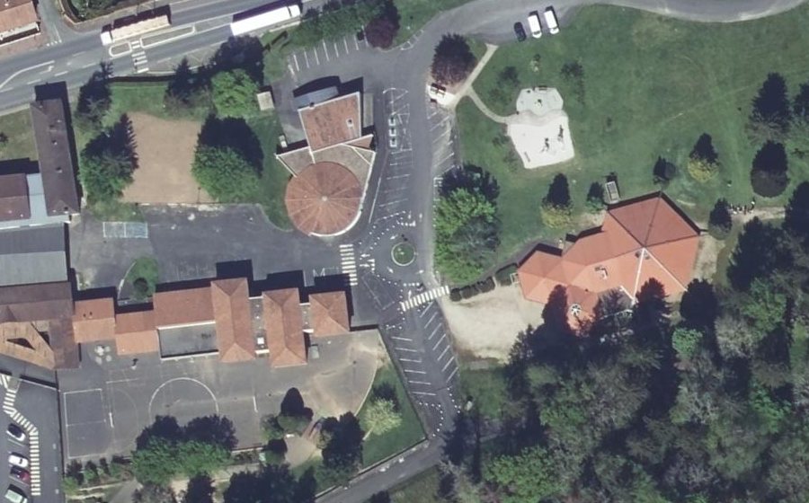 Vue aérienne du Mini-giratoire n°2259905525