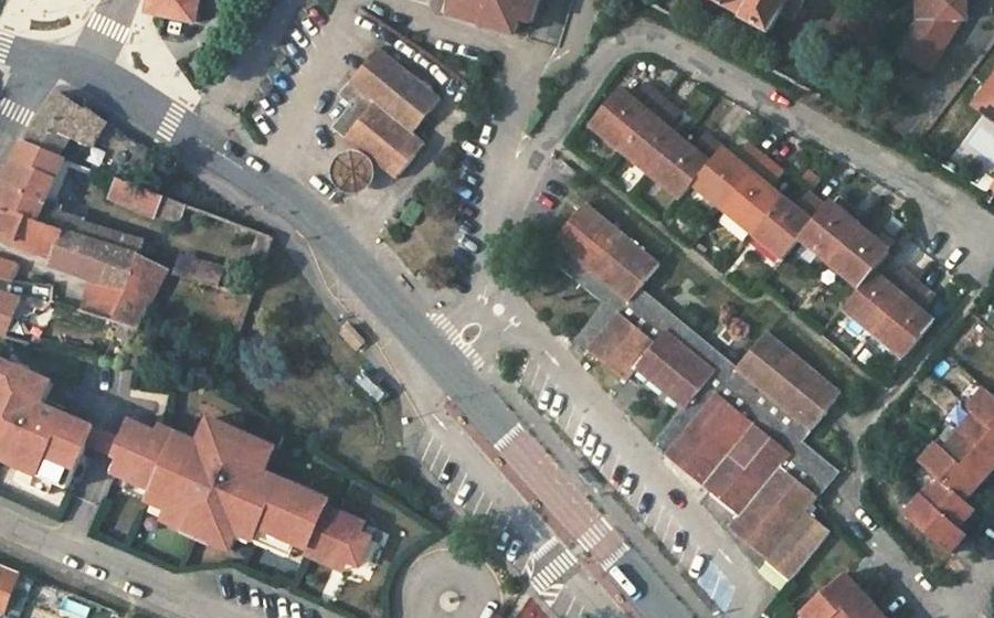 Vue aérienne du Mini-giratoire n°2262625586