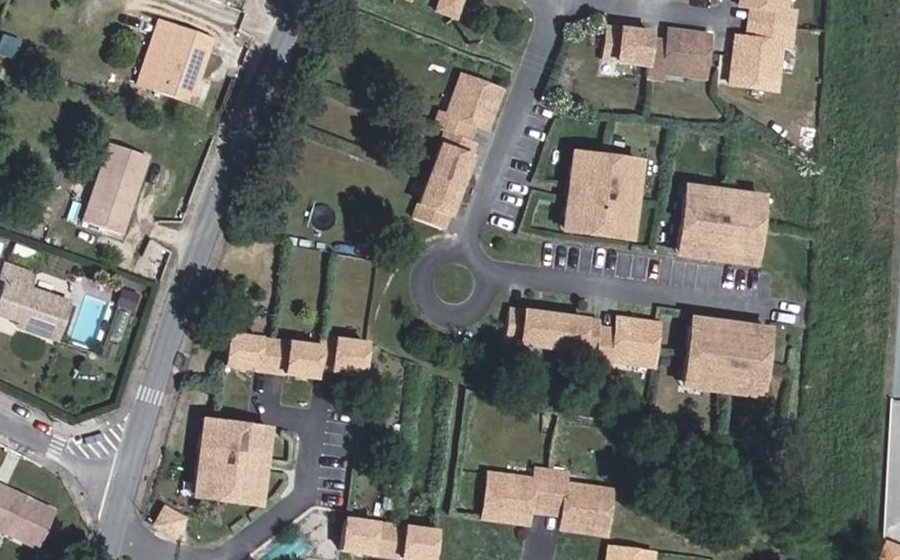 Vue aérienne du Mini-giratoire n°2264455159
