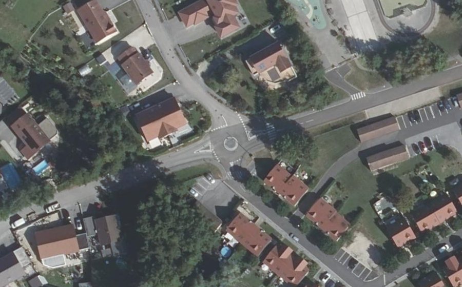 Vue aérienne du Mini-giratoire n°2269332801