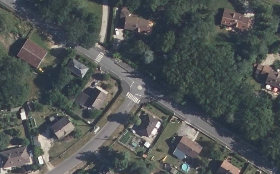 Vue aérienne du Mini-giratoire n°2272740245