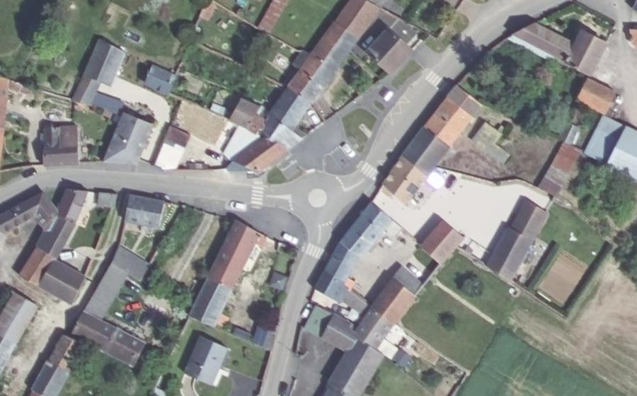 Vue aérienne du Mini-giratoire n°2273619129