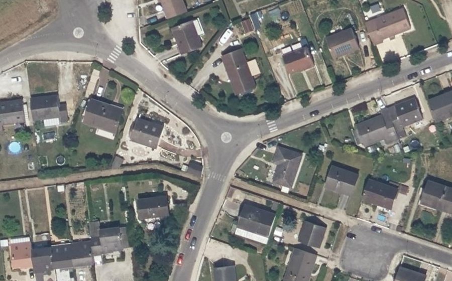 Vue aérienne du Mini-giratoire n°2295099926