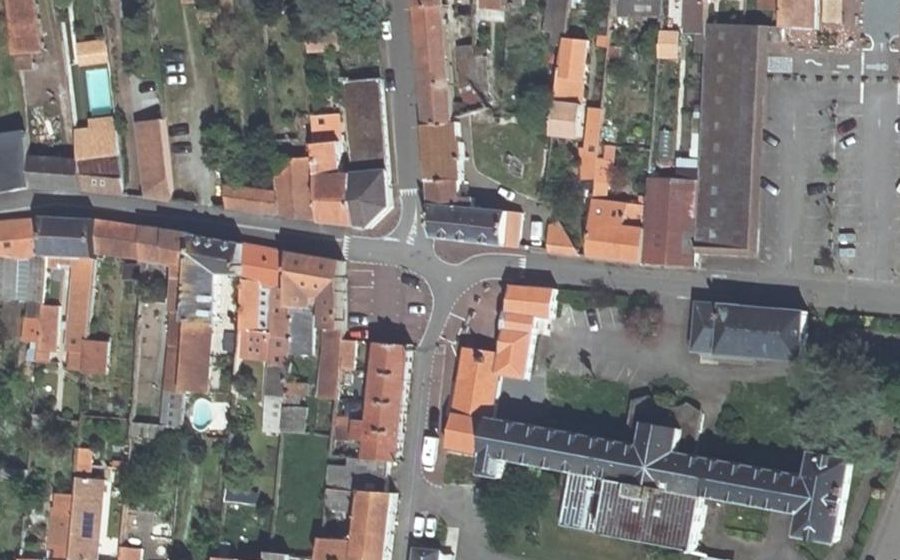 Vue aérienne du Mini-giratoire n°2296346178