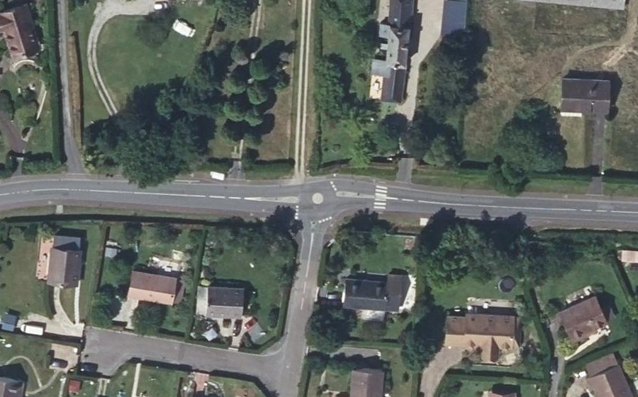 Vue aérienne du Mini-giratoire n°2297524733