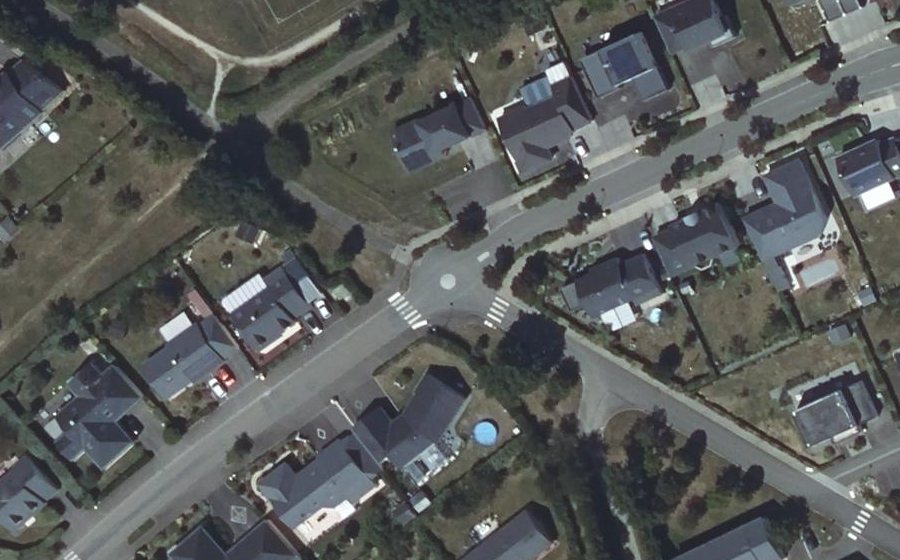 Vue aérienne du Mini-giratoire n°2302838560