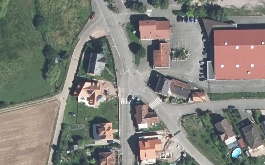 Vue aérienne du Mini-giratoire n°2321819684