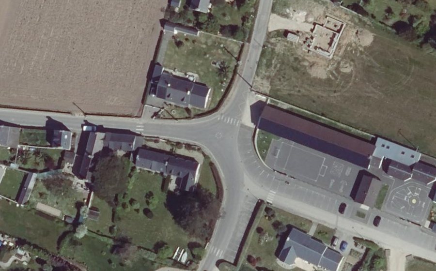 Vue aérienne du Mini-giratoire n°2323475926