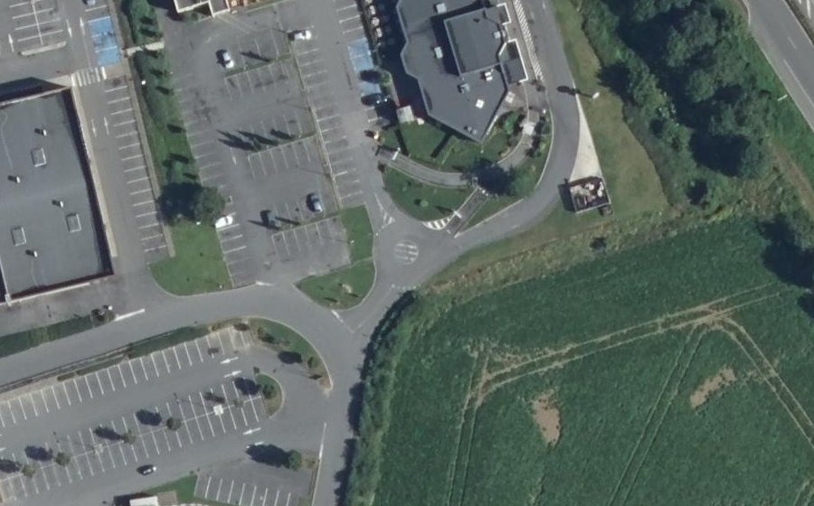 Vue aérienne du Mini-giratoire n°2329977247