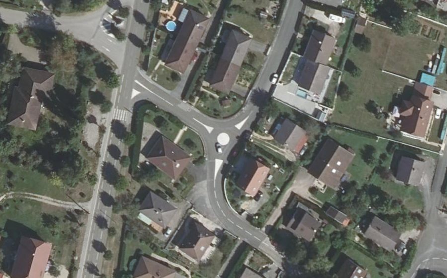 Vue aérienne du Mini-giratoire n°2334399299