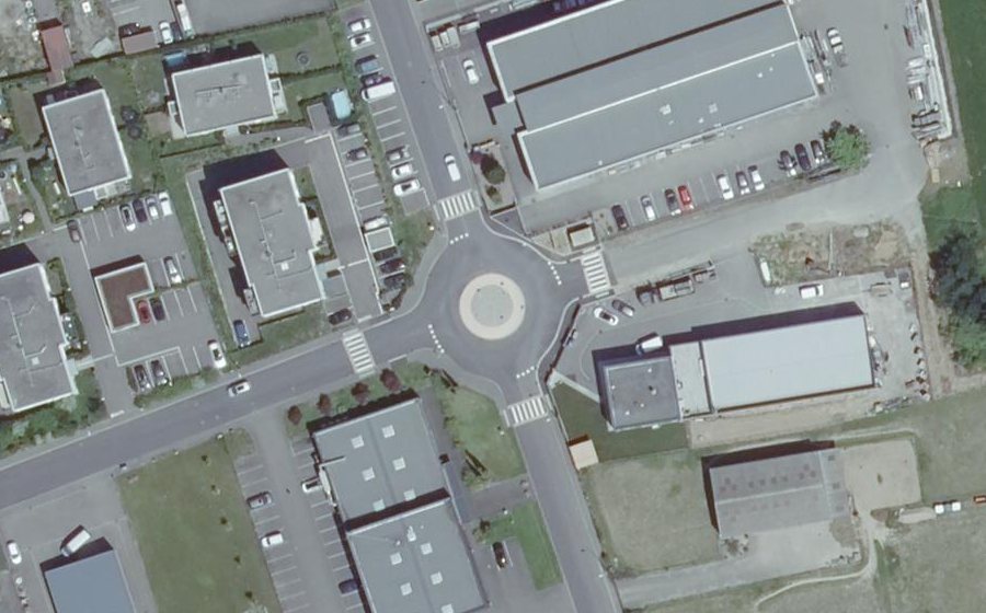 Vue aérienne du Mini-giratoire n°2351143589