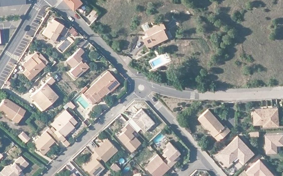 Vue aérienne du Mini-giratoire n°2370359975