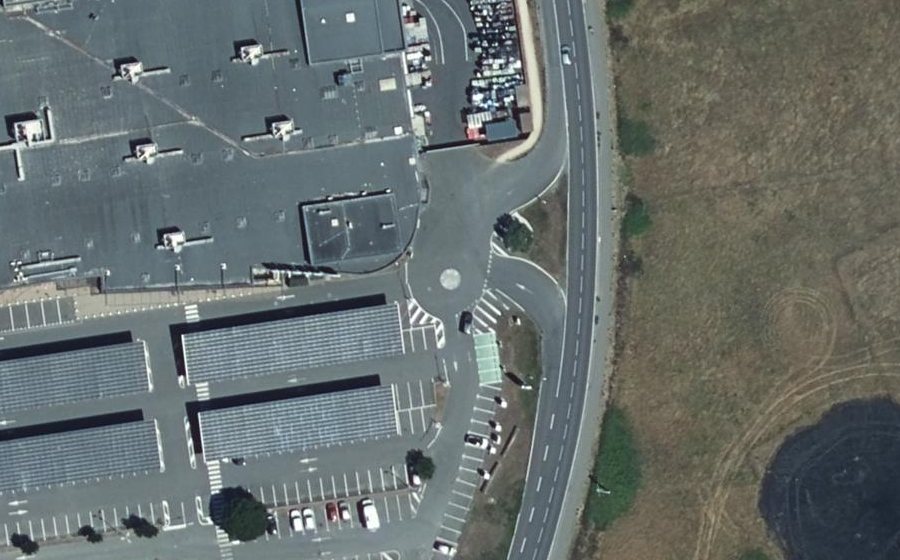 Vue aérienne du Mini-giratoire n°2383724779
