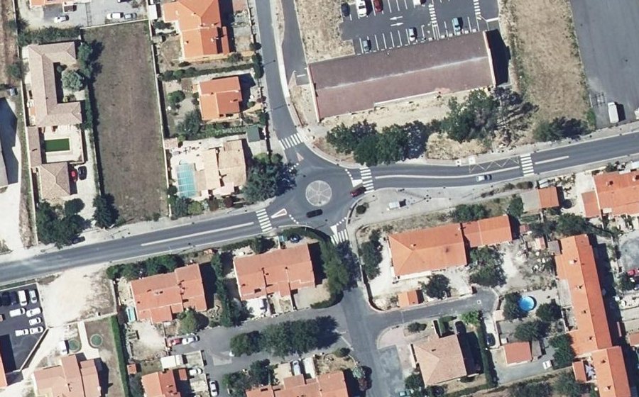 Vue aérienne du Mini-giratoire n°2384553906