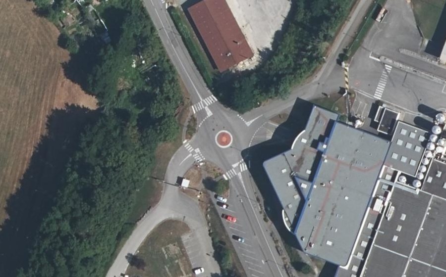 Vue aérienne du Mini-giratoire n°2405920310