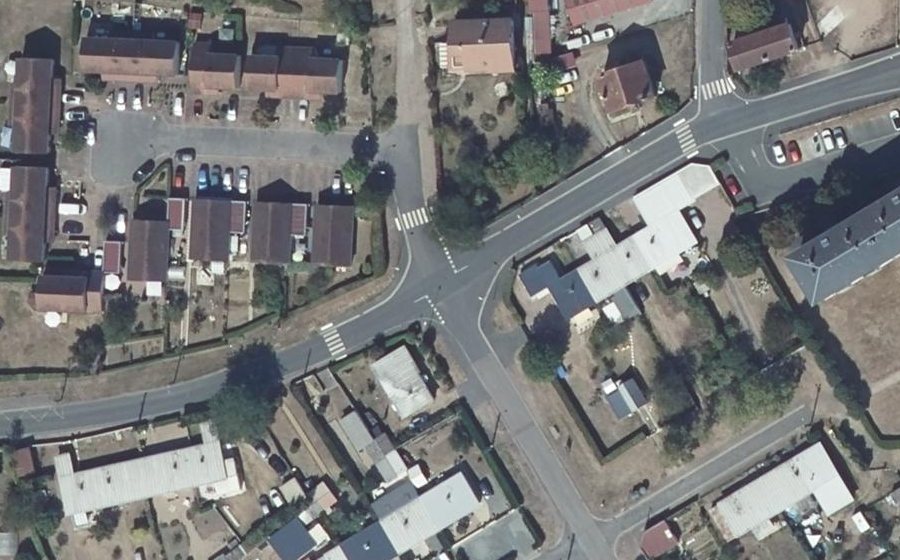 Vue aérienne du Mini-giratoire n°2406928452