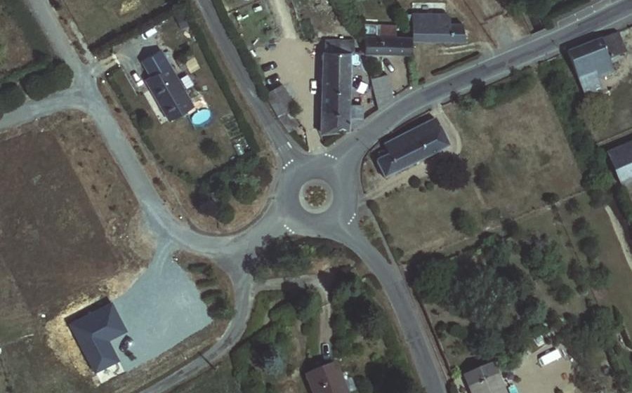 Vue aérienne du Mini-giratoire n°2411451490