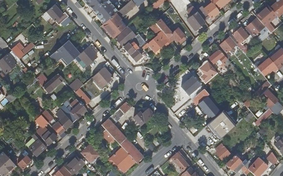 Vue aérienne du Mini-giratoire n°2423193708