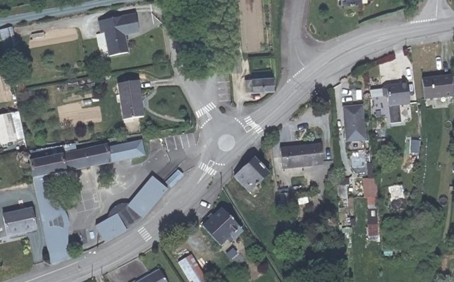 Vue aérienne du Mini-giratoire n°2438864710
