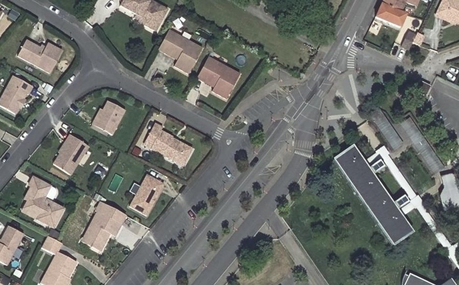 Vue aérienne du Mini-giratoire n°2444133091