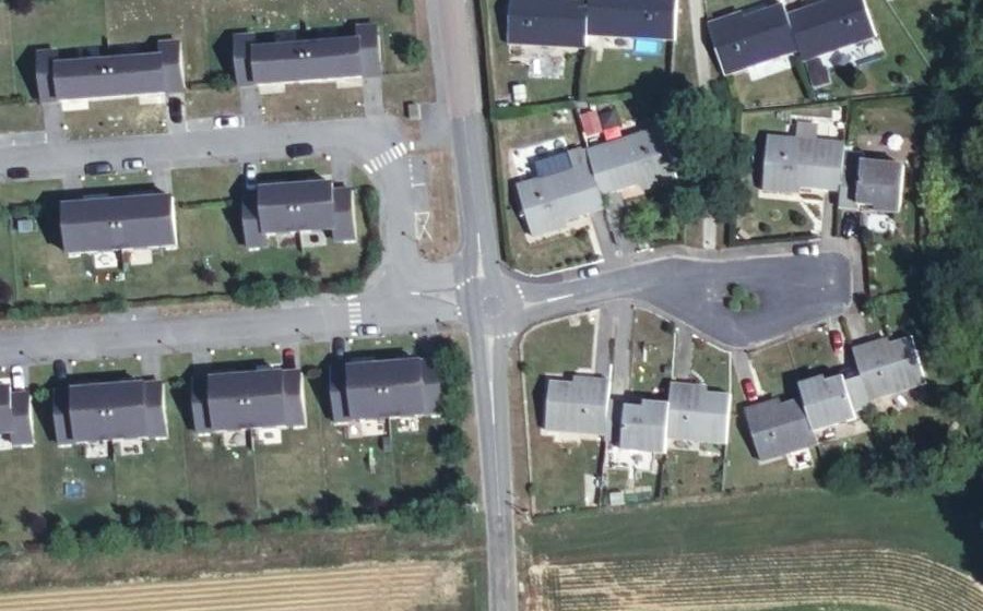 Vue aérienne du Mini-giratoire n°2448008573