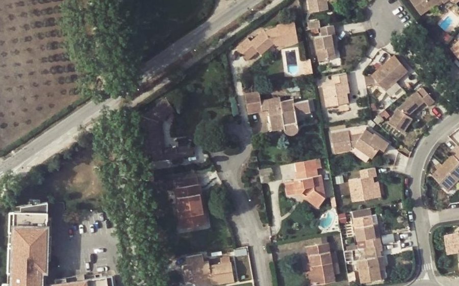 Vue aérienne du Mini-giratoire n°2450831394