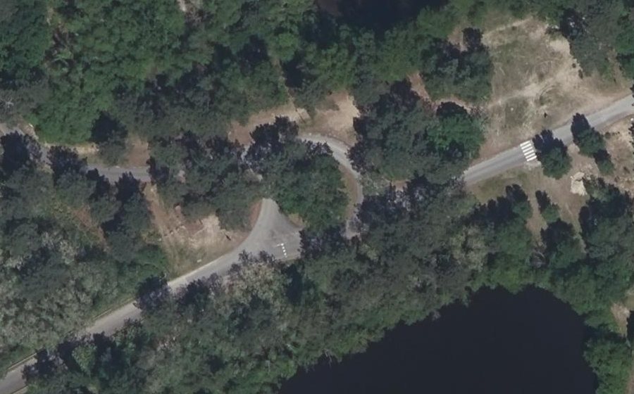 Vue aérienne du Rond-point anonyme n°1024557064