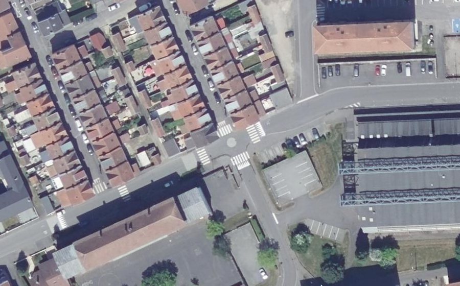 Vue aérienne du Mini-giratoire n°2483609212