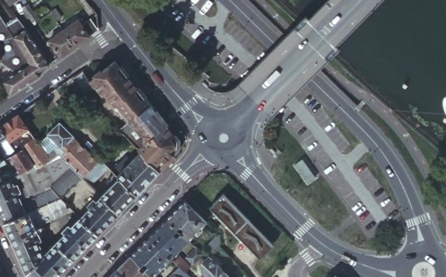 Vue aérienne du Mini-giratoire n°2492948105