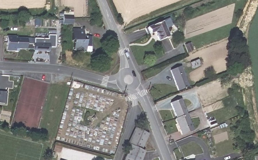 Vue aérienne du Mini-giratoire n°2551766400