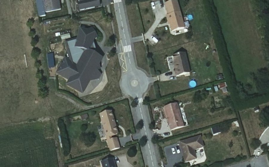 Vue aérienne du Mini-giratoire n°2571336082