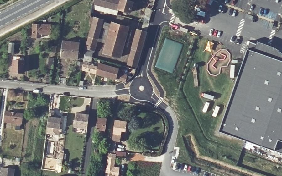 Vue aérienne du Mini-giratoire n°2582656108