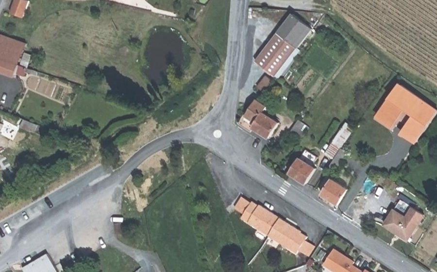 Vue aérienne du Mini-giratoire n°2622359122