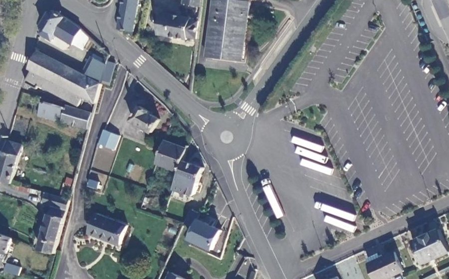 Vue aérienne du Mini-giratoire n°2643563357