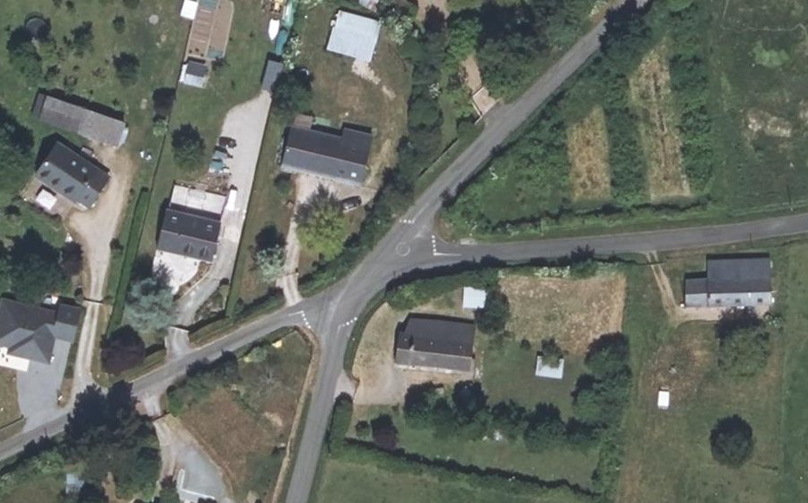 Vue aérienne du Mini-giratoire n°2689605803
