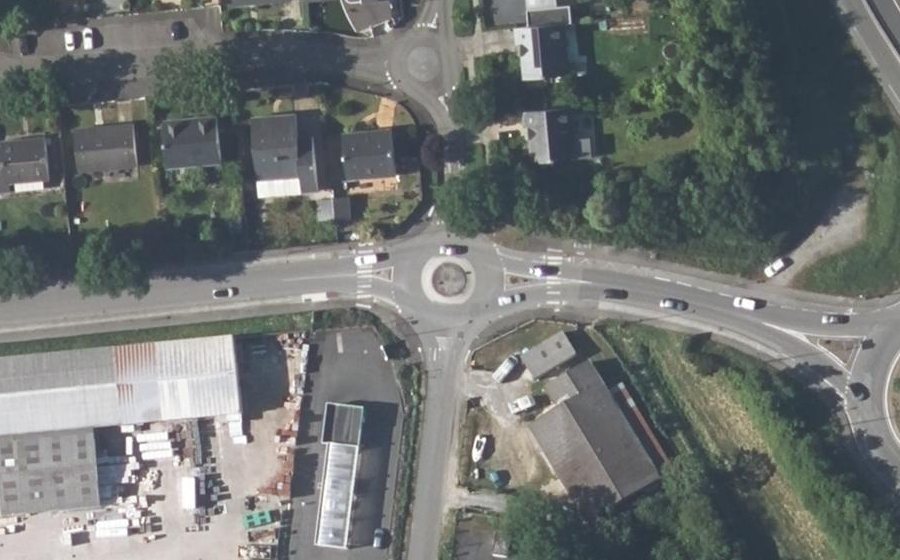 Vue aérienne du Rond-point anonyme n°1028300866