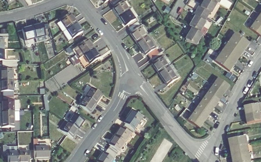 Vue aérienne du Mini-giratoire n°2962965978