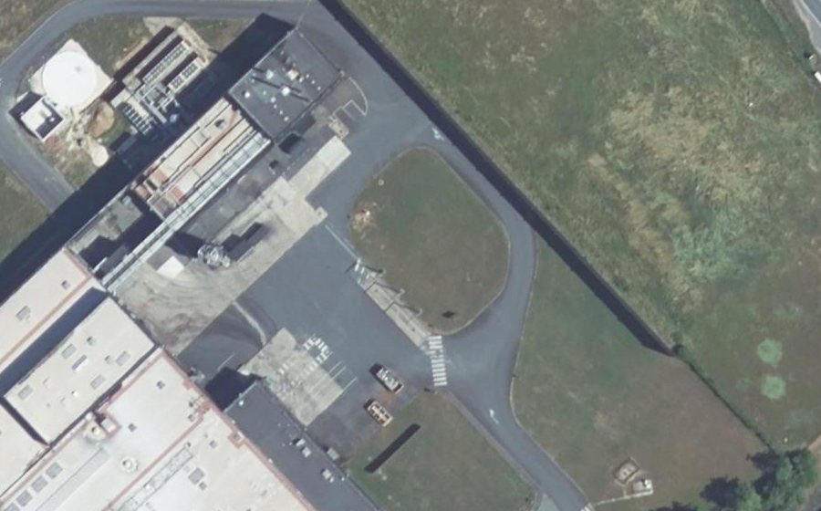 Vue aérienne du Rond-point anonyme n°1030373849
