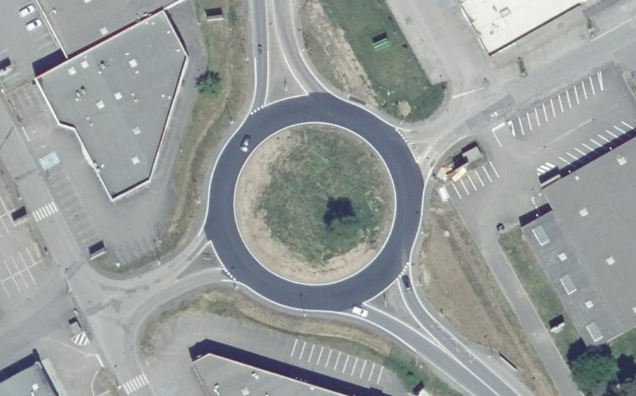 Vue aérienne du Rond-point anonyme n°10311064