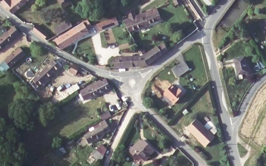 Vue aérienne du Mini-giratoire n°3128953642