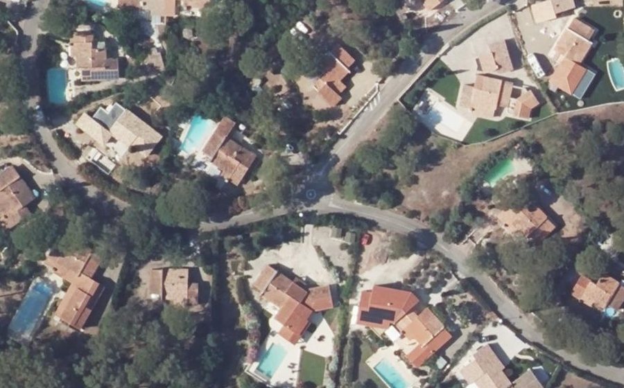 Vue aérienne du Rond-point anonyme n°1032001339