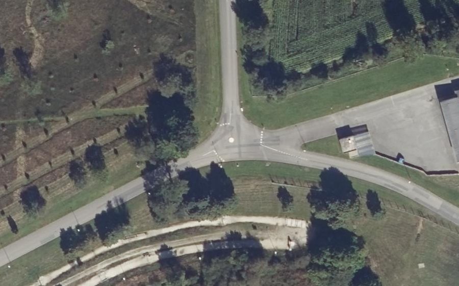 Vue aérienne du Mini-giratoire n°3284153102