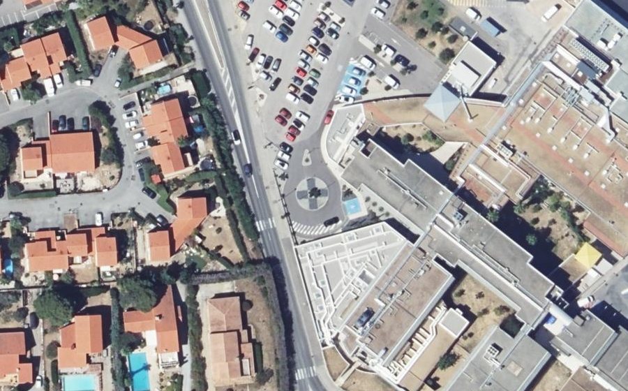 Vue aérienne du Rond-point anonyme n°1032989378