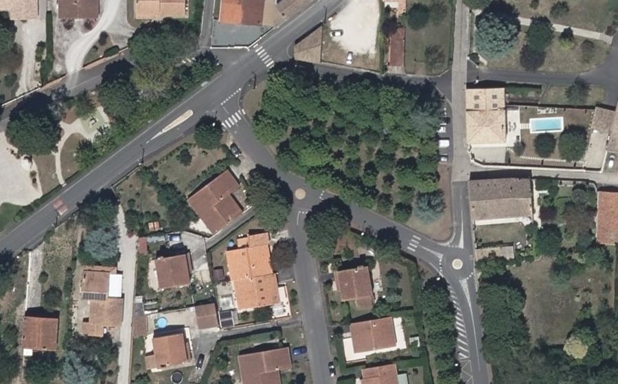 Vue aérienne du Mini-giratoire n°3372283232